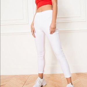 Superdown Maisie Zip Back Skinny Pants in White.